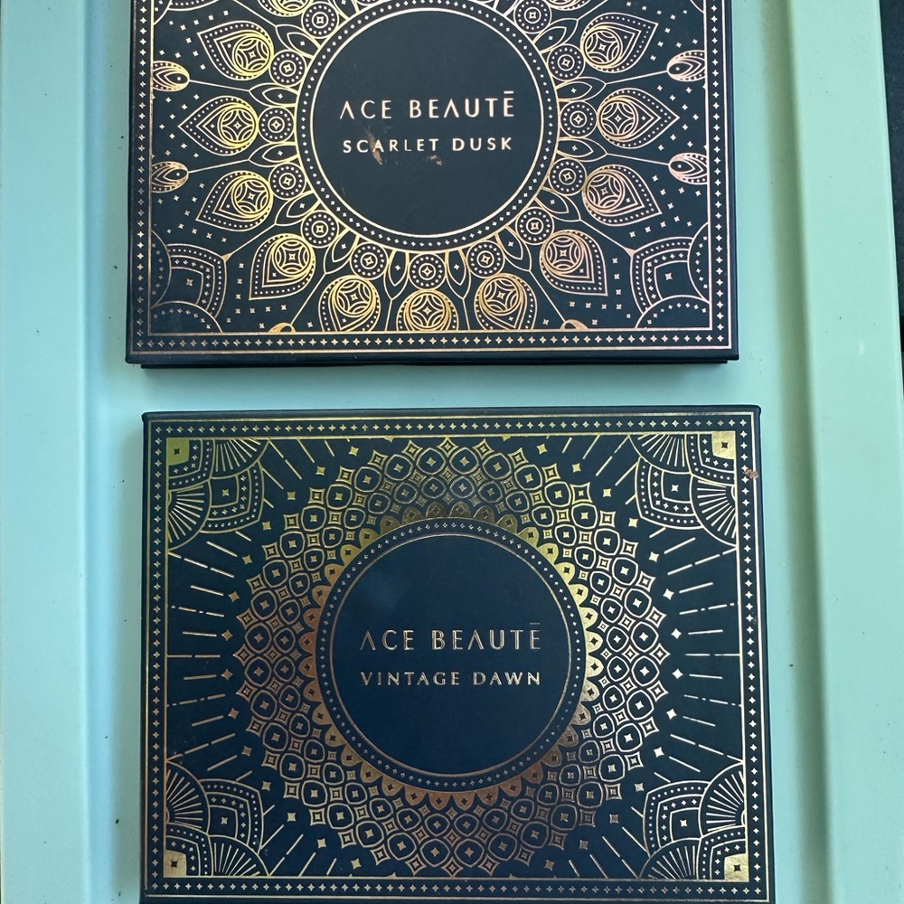 *NEW* Ace Beaute Scarlet Dusk & Vintage Dawn Palettes - Black and Gold